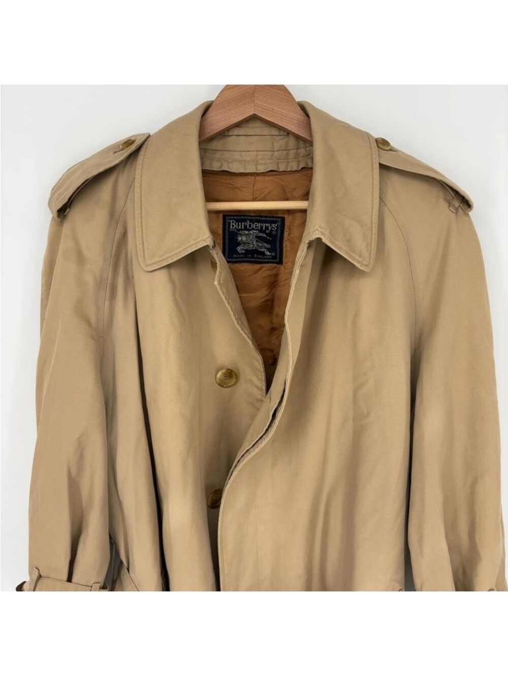 Burberry Classic Beige Trench Coat with Epaulettes